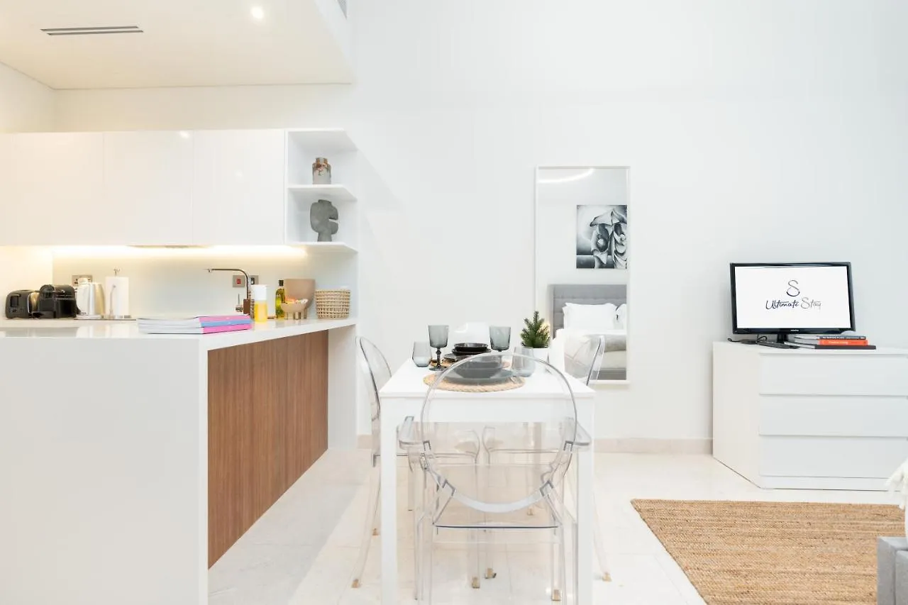 Modern Studio / Amazing Sea Views In Maritime City Apartment Dubai
